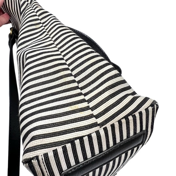 FOSSIL Kinley Shopper Black White Striped Shoulder Bag Tote Purse - Picture 13 of 16